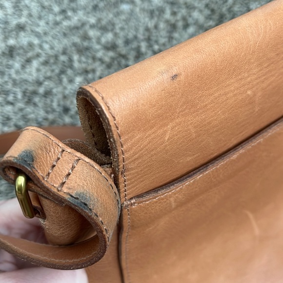 Madewell Abroad Brown Leather Shoulder Bag, marks on leather and strap - Picture 8 of 8